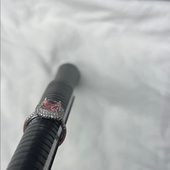 Ring NWOT Pink and Silver Size 10 - Picture 5 of 7